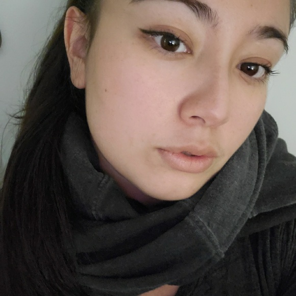 Meet your Posher, Maki - Picture 1 of 4